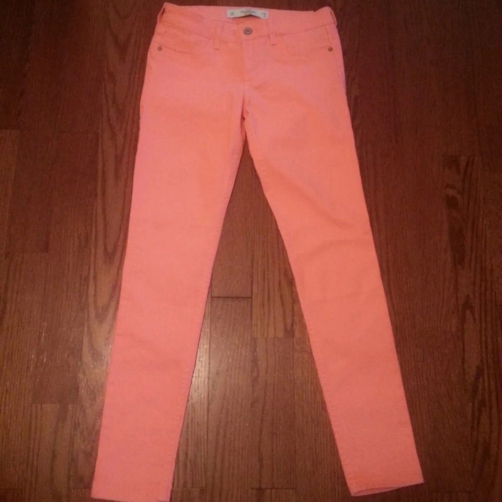 Abercrombie & Fitch Women’s Neon Orange Skinny Jeans Size 2R NWT